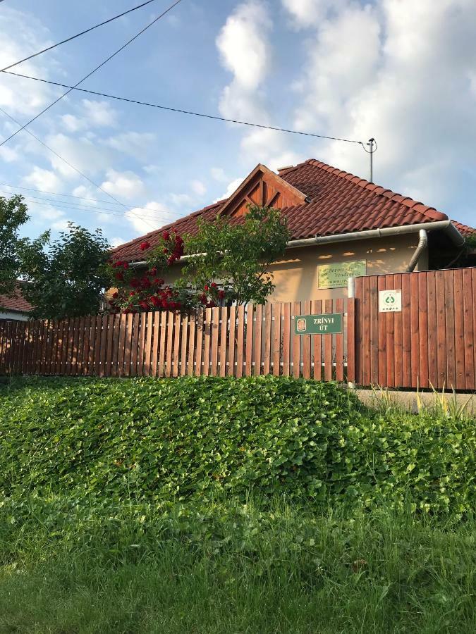 Borostyan Vendeghaz Villa Verpelét Exteriör bild